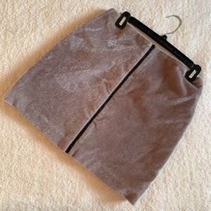 Women’s chic skirt